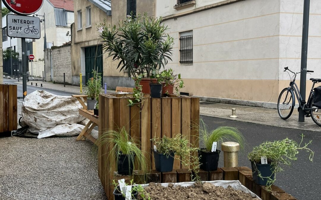 Opération végétalisation #2 : la placette du Joli Mai, à Saint-Ouen